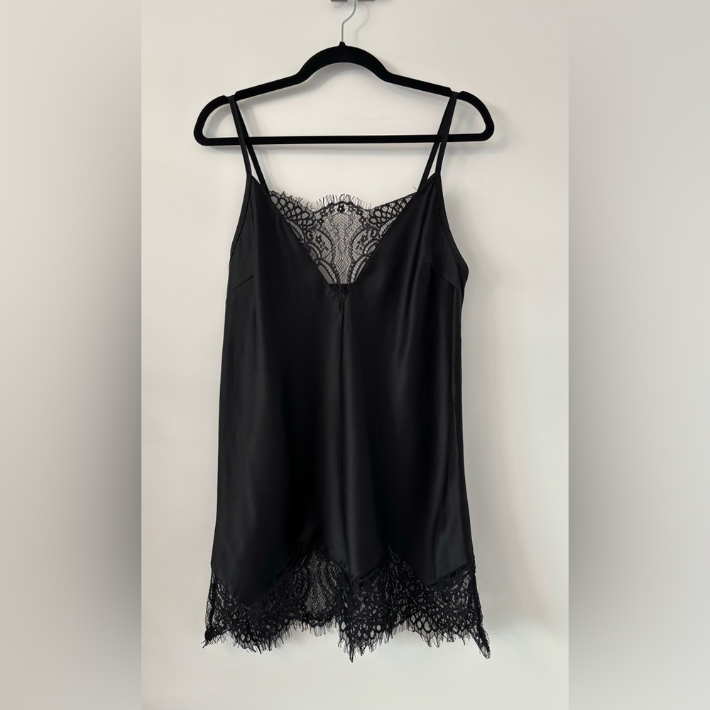 Black Lace Inset Satin Slip
No brand or size label attached
Fits S/M